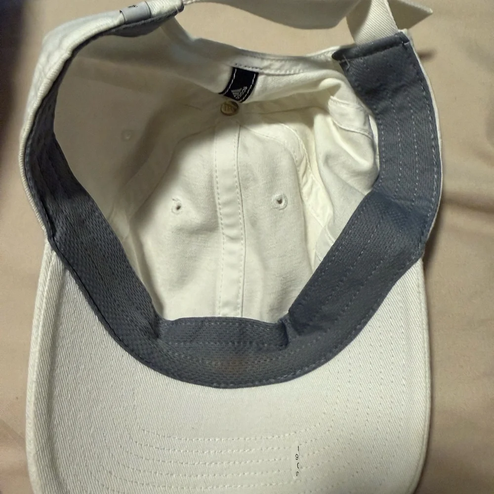 Women’s athletic cap Adidas Hat white